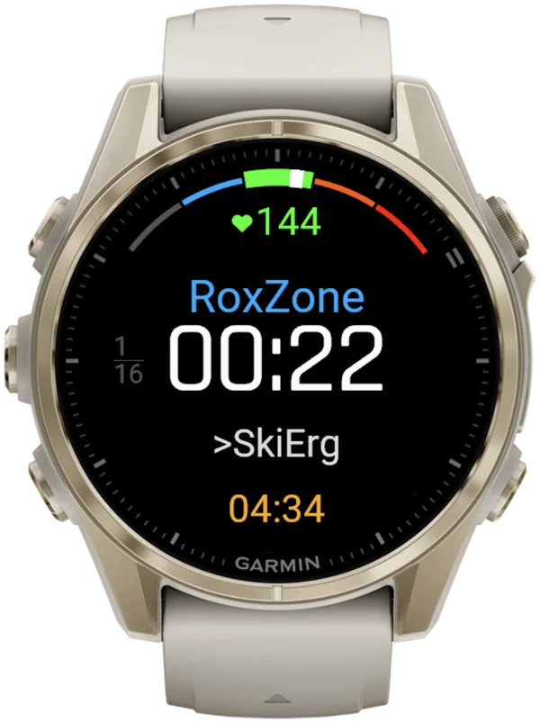 Roxzone-skærmen i Hybrid Smash: Roxzone-ur på 00:22, SkiErg som det næste, løbstid 04:34