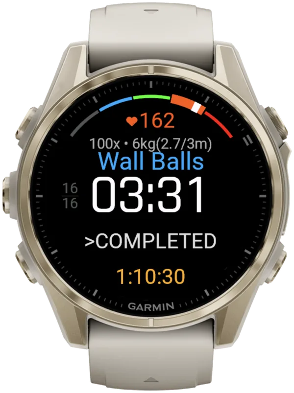 Schermata delle Wall Balls in Giorno Gara con Hybrid Smash: 100 ripetizioni, palla da 6 kg, altezze del bersaglio 2,7/3 m per Misto Doubles, poi COMPLETED